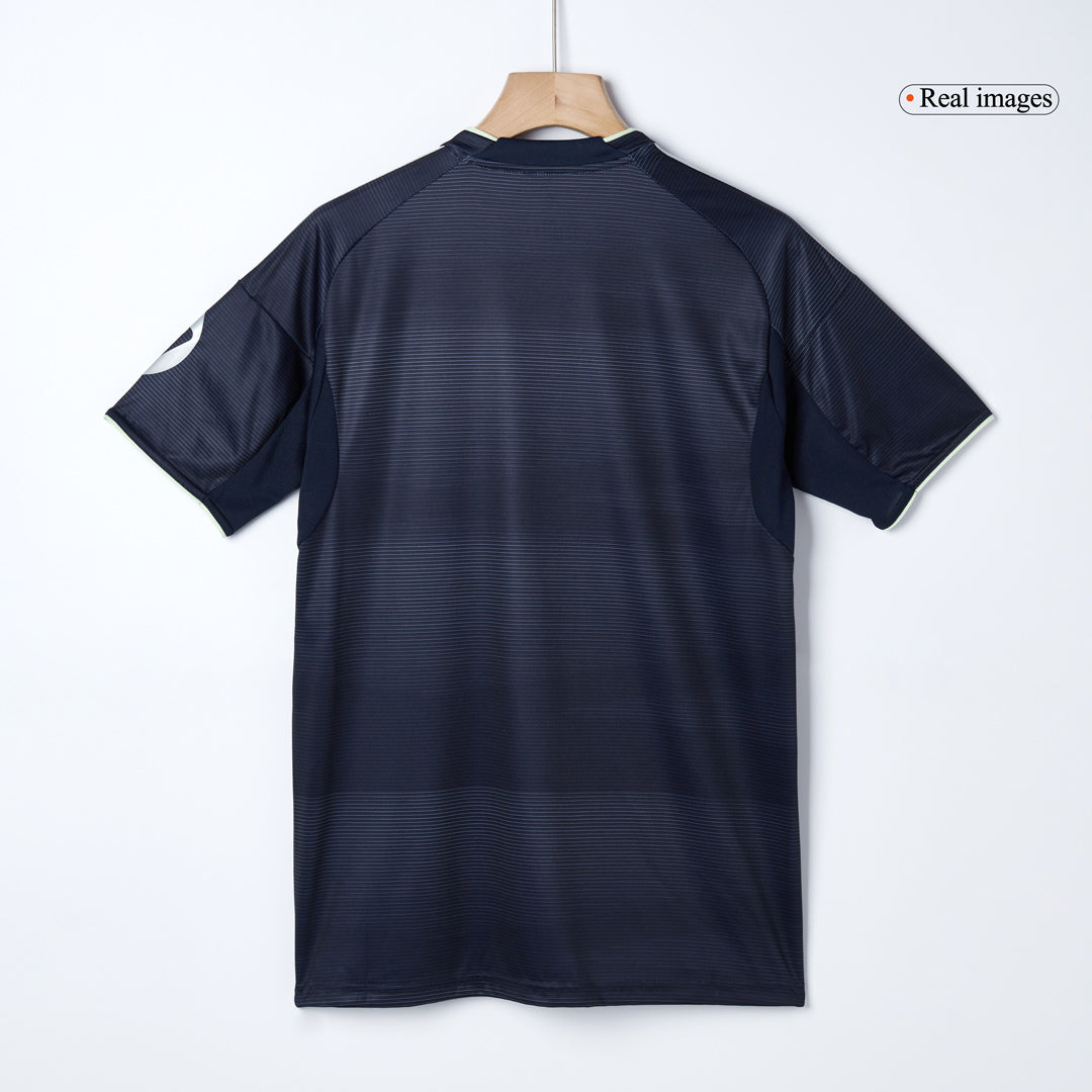 Camiseta de fútbol visitante del Real Madrid CAMAVINGA #6 2025/26
