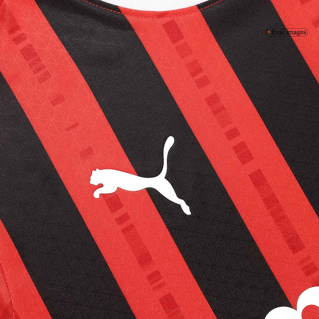 Camiseta de fútbol local auténtica del AC Milan 2024/25