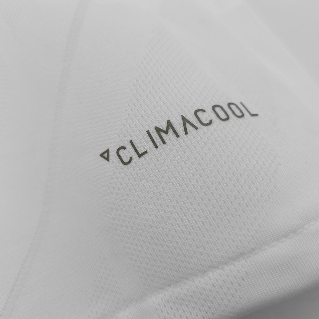 Camiseta de fútbol vintage del Real Madrid RONALDO #7 local 2017/18 manga larga