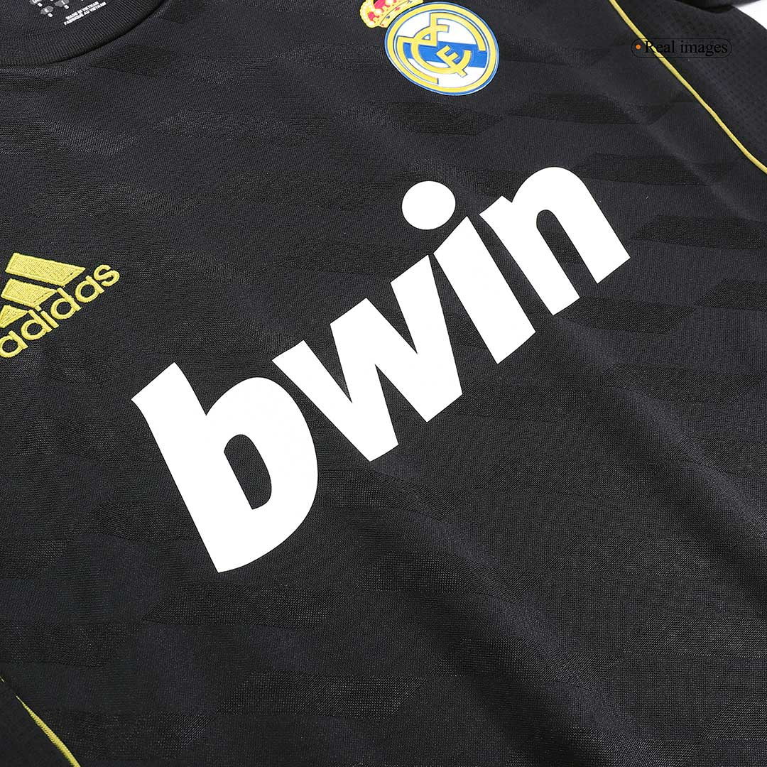 Camiseta de fútbol vintage de visitante del Real Madrid 2011/12