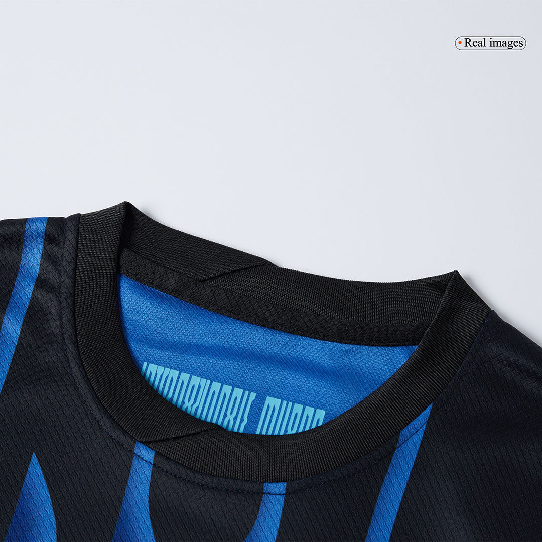 Kit de camiseta de fútbol local del Inter de Milán para niños (camiseta, pantalón corto y calcetines) 2025/26