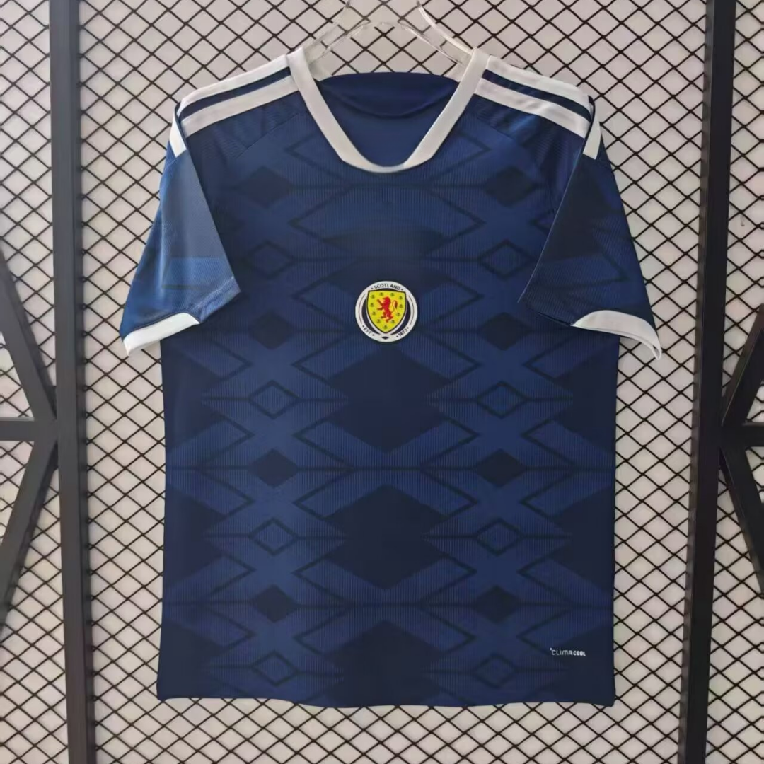 Camiseta local de Escocia