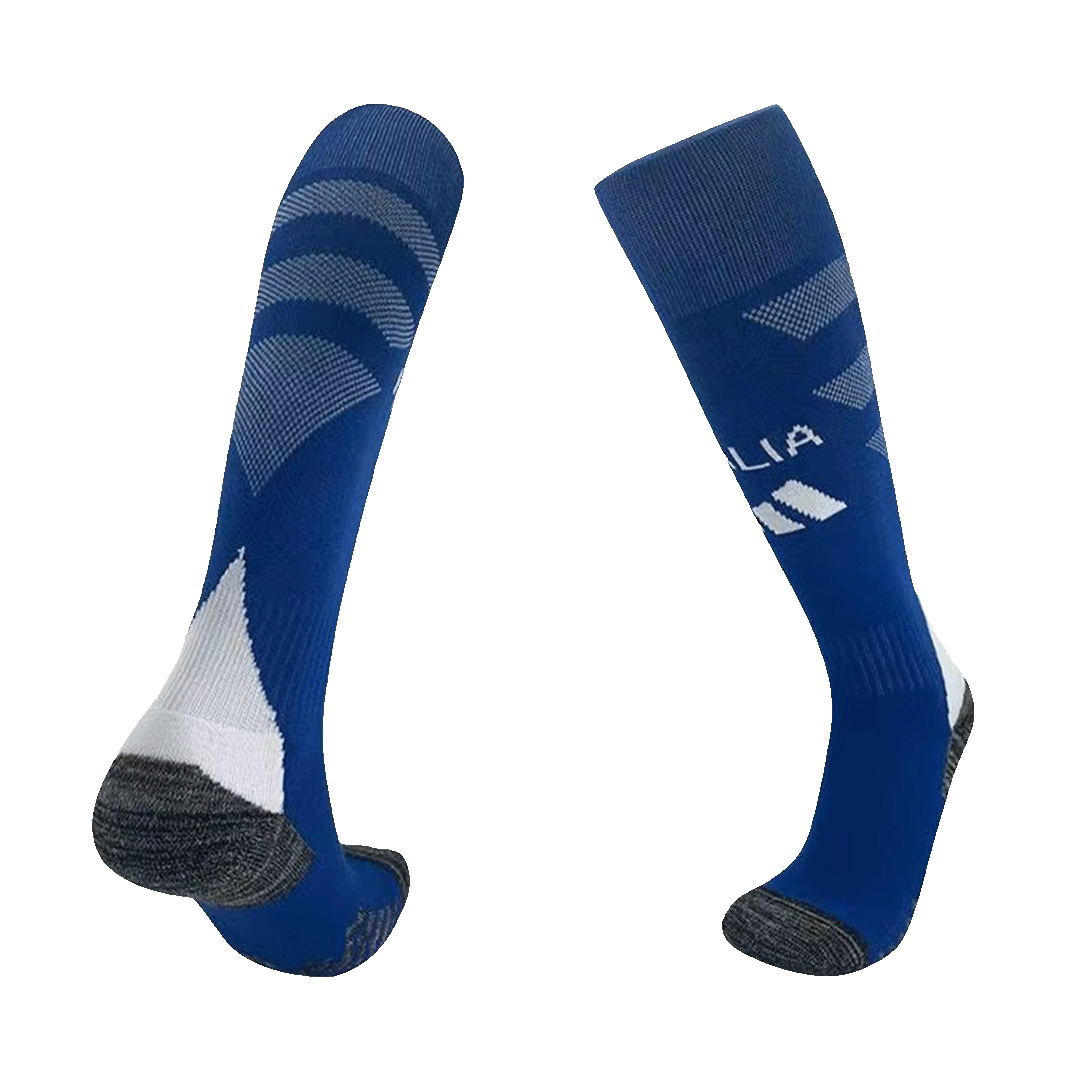 Kit de fútbol local de Italia (camiseta, pantalón corto y medias) para la Eurocopa 2024