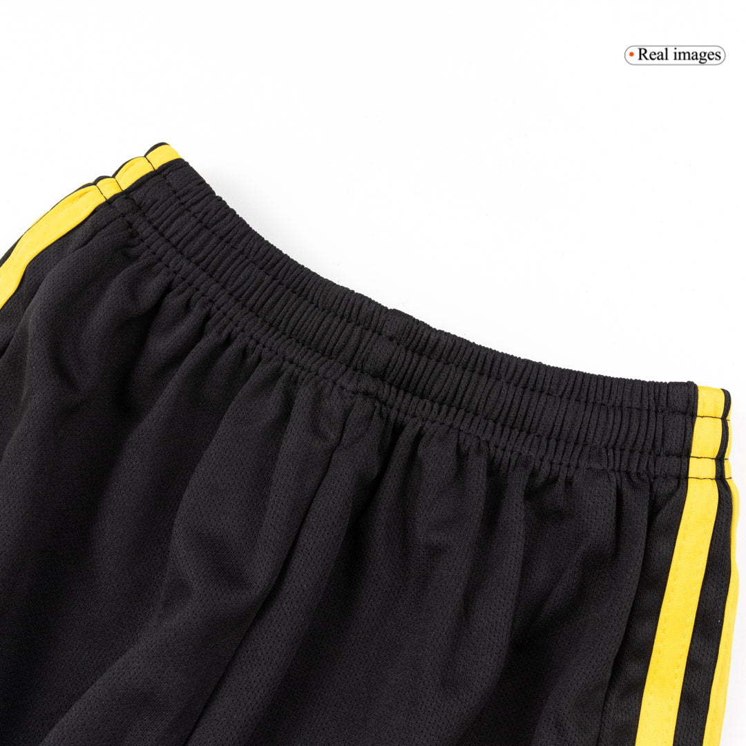 Kit de fútbol infantil de visitante del Manchester United (Kit, pantalón corto y calcetines) 2025/26