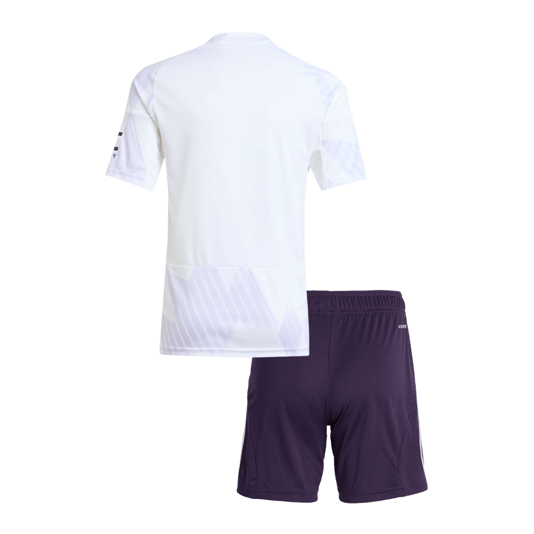 Kit de fútbol visitante del Manchester United para niño (Kit y pantalón corto) 2025/26, color blanco