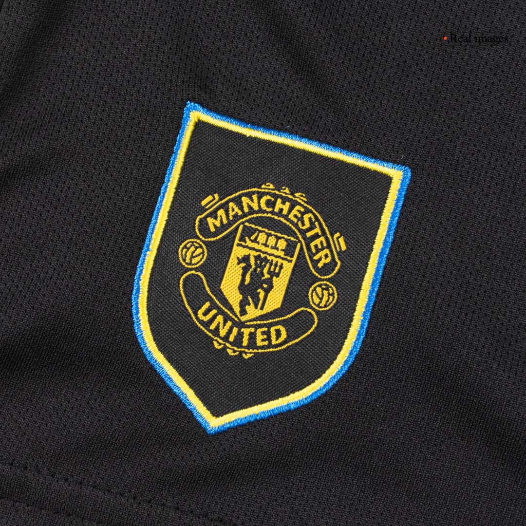 Kit de fútbol infantil de visitante del Manchester United (Kit, pantalón corto y calcetines) 2025/26