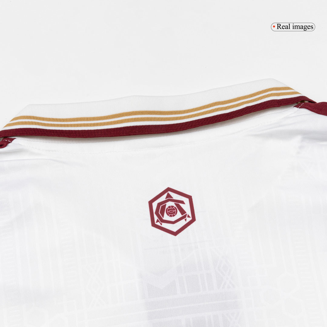 Kit de fútbol visitante del Arsenal (Kit y pantalón corto) 2025/26