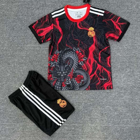 Conjunto infantil rojo especial del Real Madrid 25/26