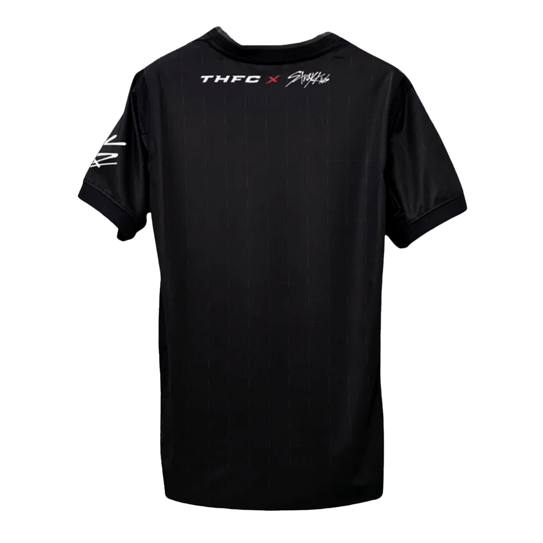Camiseta de fútbol Tottenham Hotspur x Karol G 25/26 negra ——Stray Kids