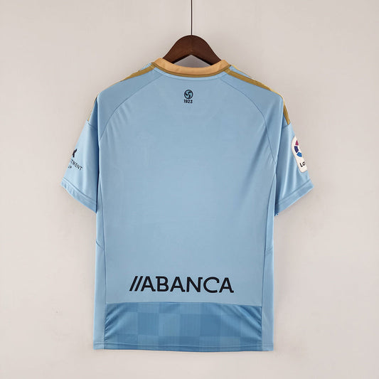 Equipación local del Celta de Vigo 2022-2023