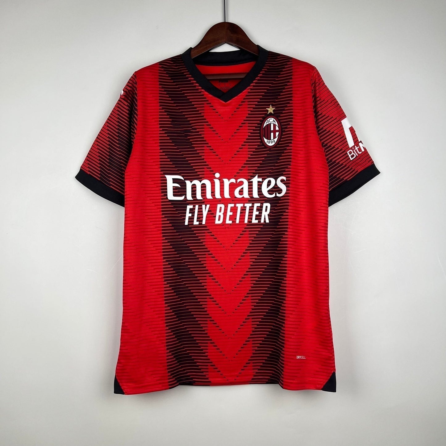 Camiseta local del AC Milan 2023/2024