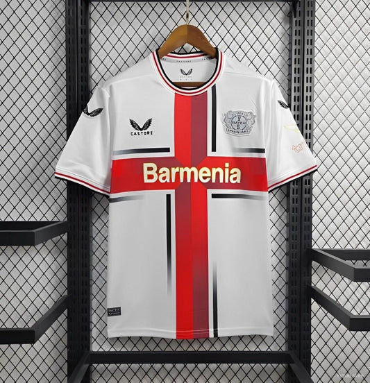 Camiseta blanca del Bayer Leverkusen 24/25