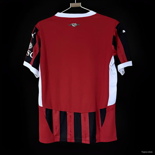 Camiseta local del AC Milan 24/25