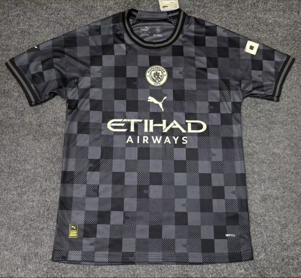 Camiseta especial dorada del Manchester City 24/25
