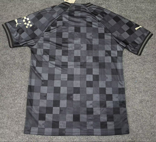 Camiseta especial dorada del Manchester City 24/25