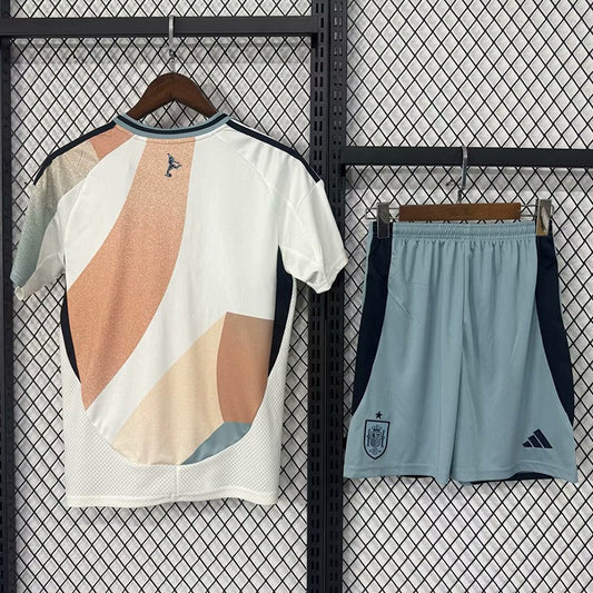 Conjunto infantil 25/26 España