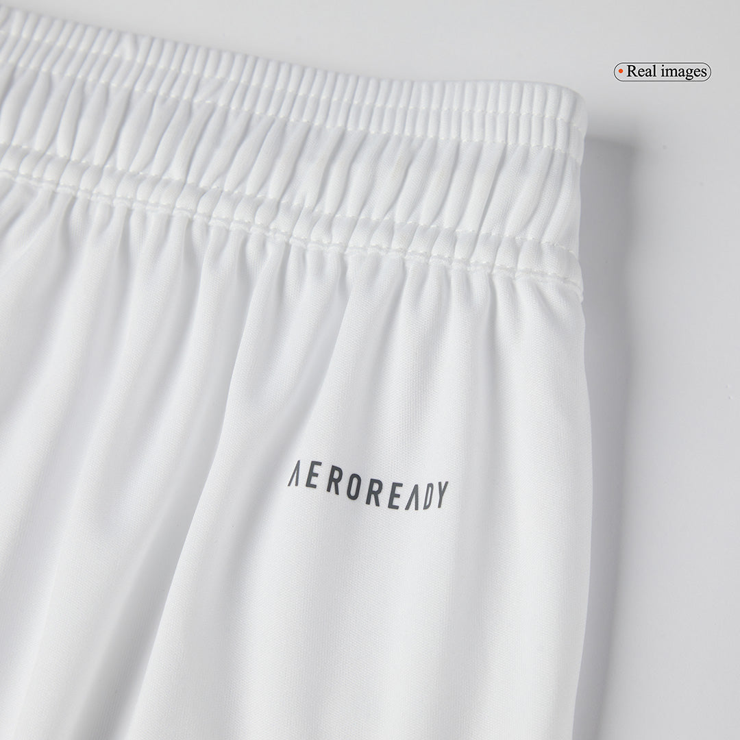 Pantalón cortos de local del Real Madrid