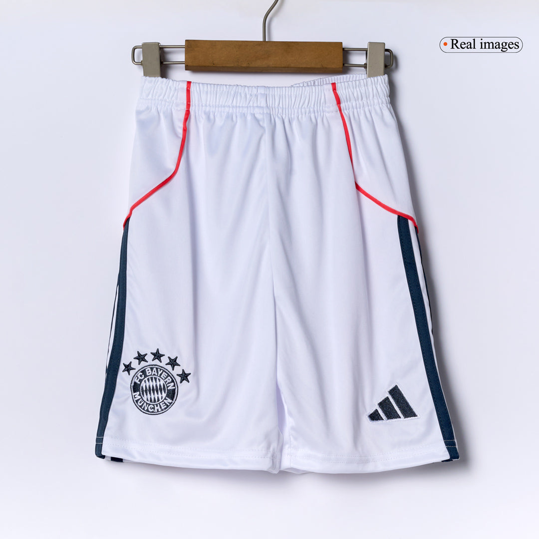 Kit de visitante del Bayern Múnich para niño (camiseta, pantalón corto y calcetines) 2025/26, color blanco