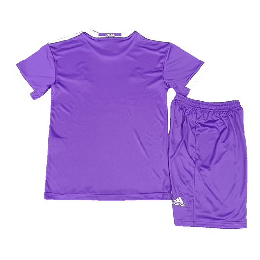Kit de camiseta de fútbol visitante del Real Madrid 2016/17 para niños