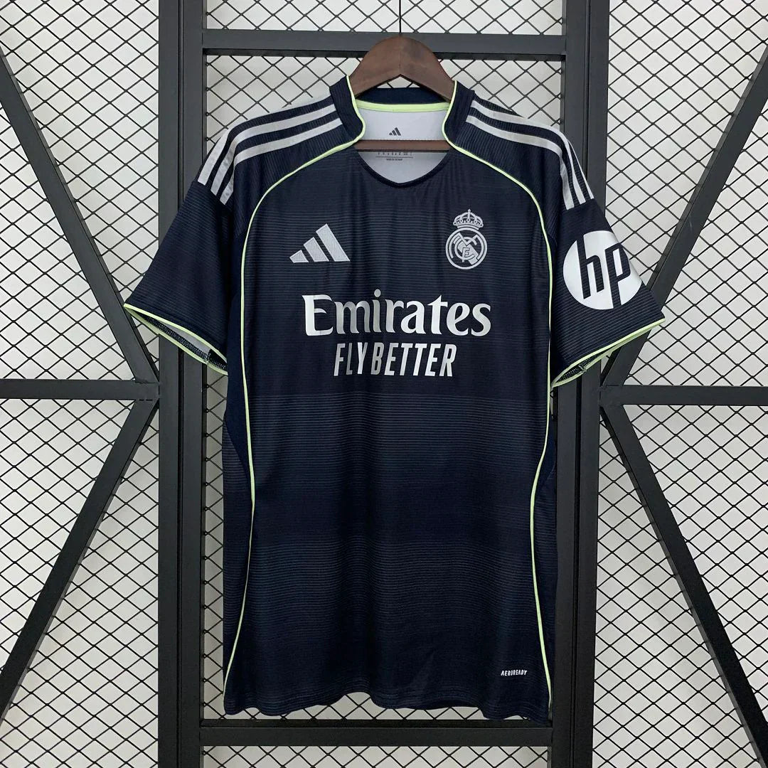 Camiseta visitante del Real Madrid 25/26
