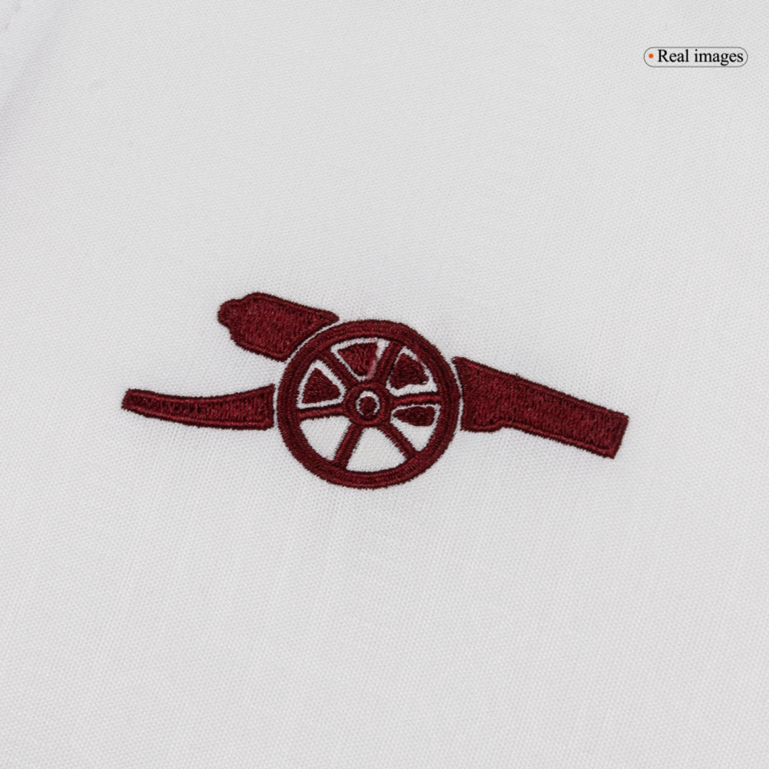 Kit de fútbol visitante del Arsenal para niños (Kit, pantalón corto y medias) 2025/26