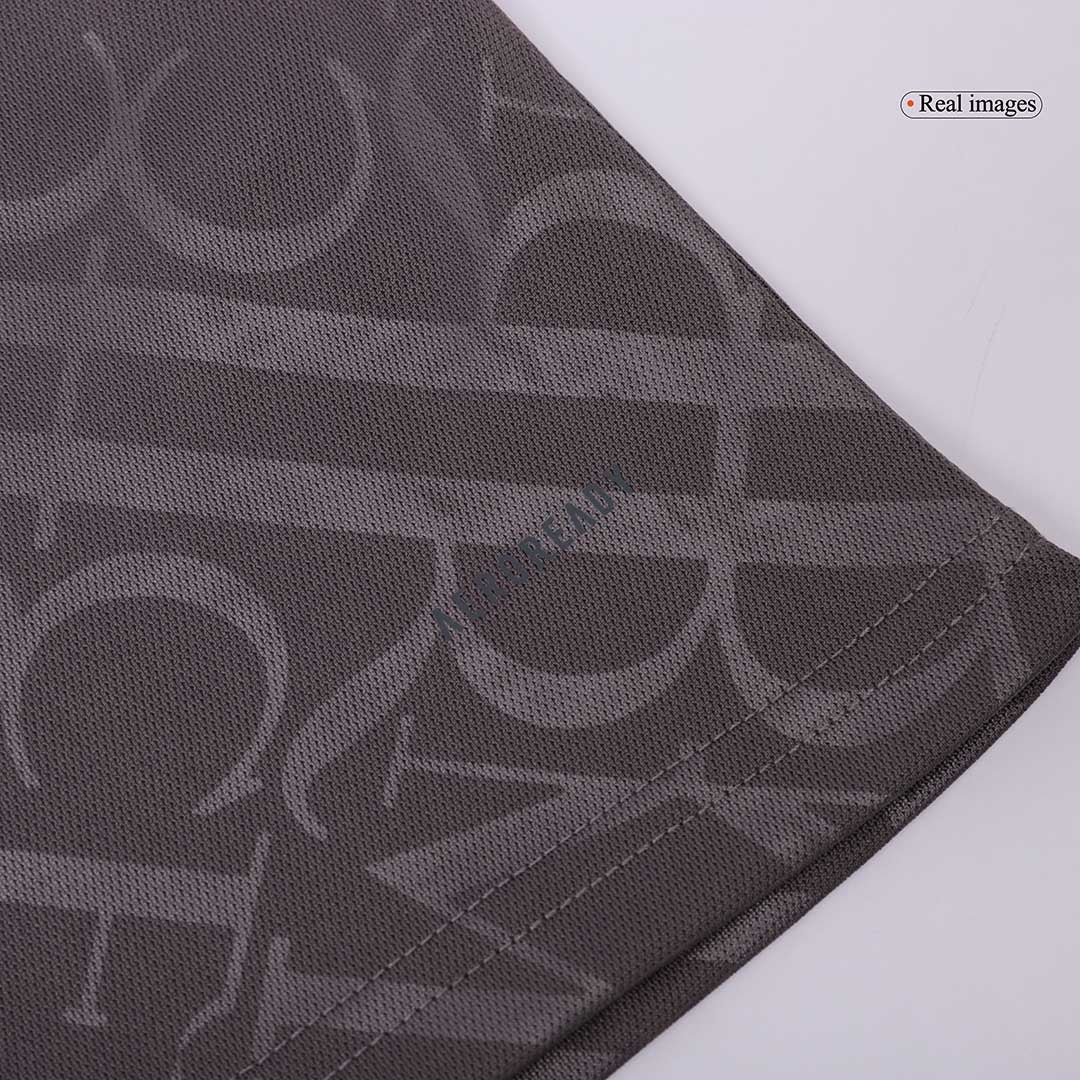 Camiseta de fútbol de la tercera equipación del Real Madrid