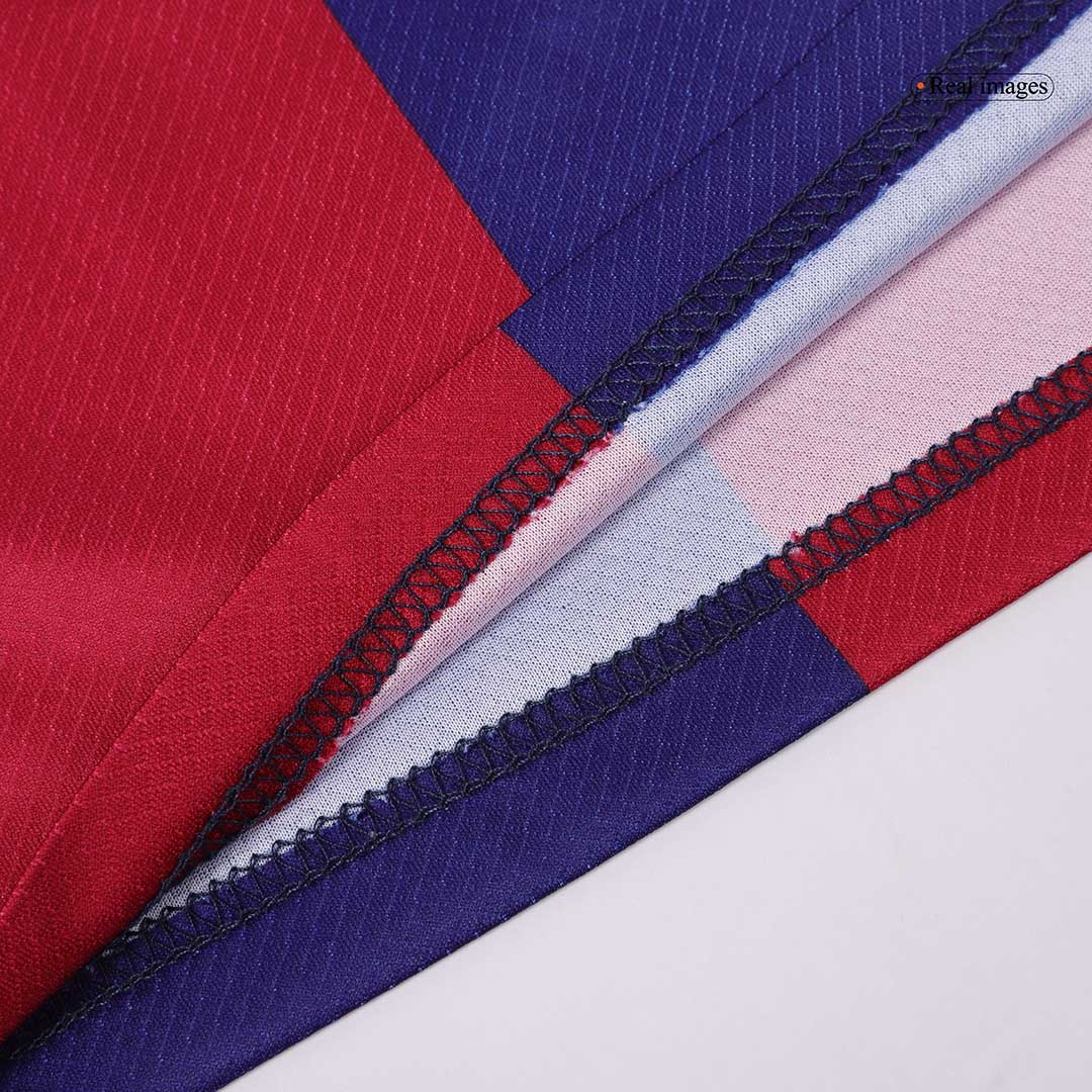 Kit de fútbol infantil del Barcelona (camiseta y pantalón corto) 2024/25 con el logotipo de Spotify sin texto