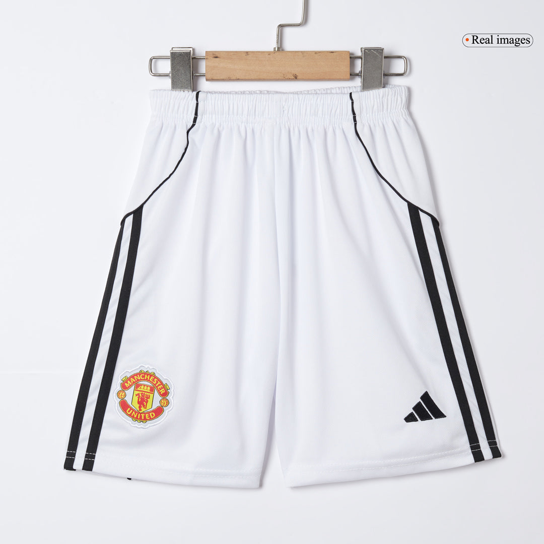 Kit de fútbol local del Manchester United para niños (Kit, pantalón corto y calcetines) 2025/26