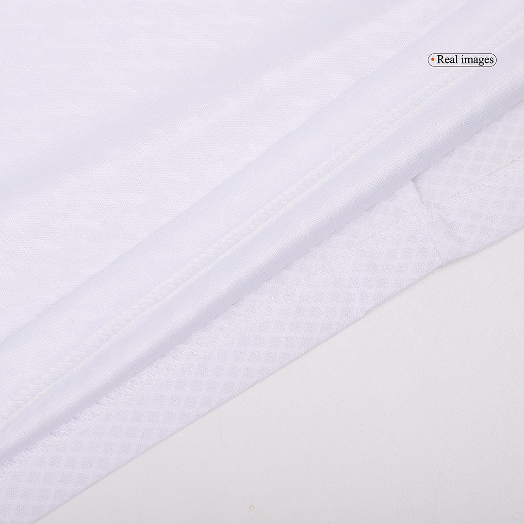 Kit de camiseta de fútbol local del Real Madrid