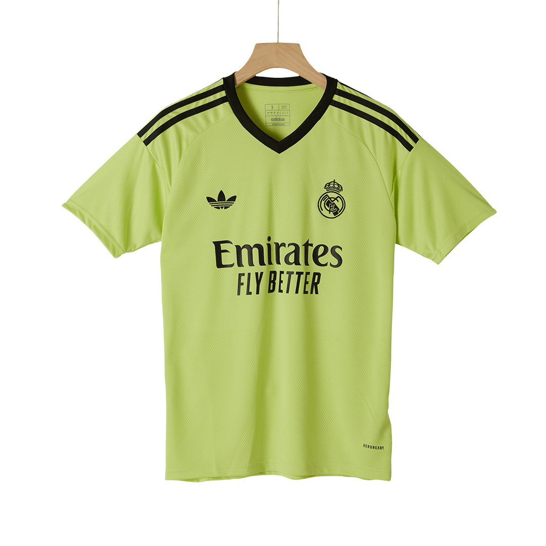 Camiseta de fútbol de la tercera equipación del Real Madrid
