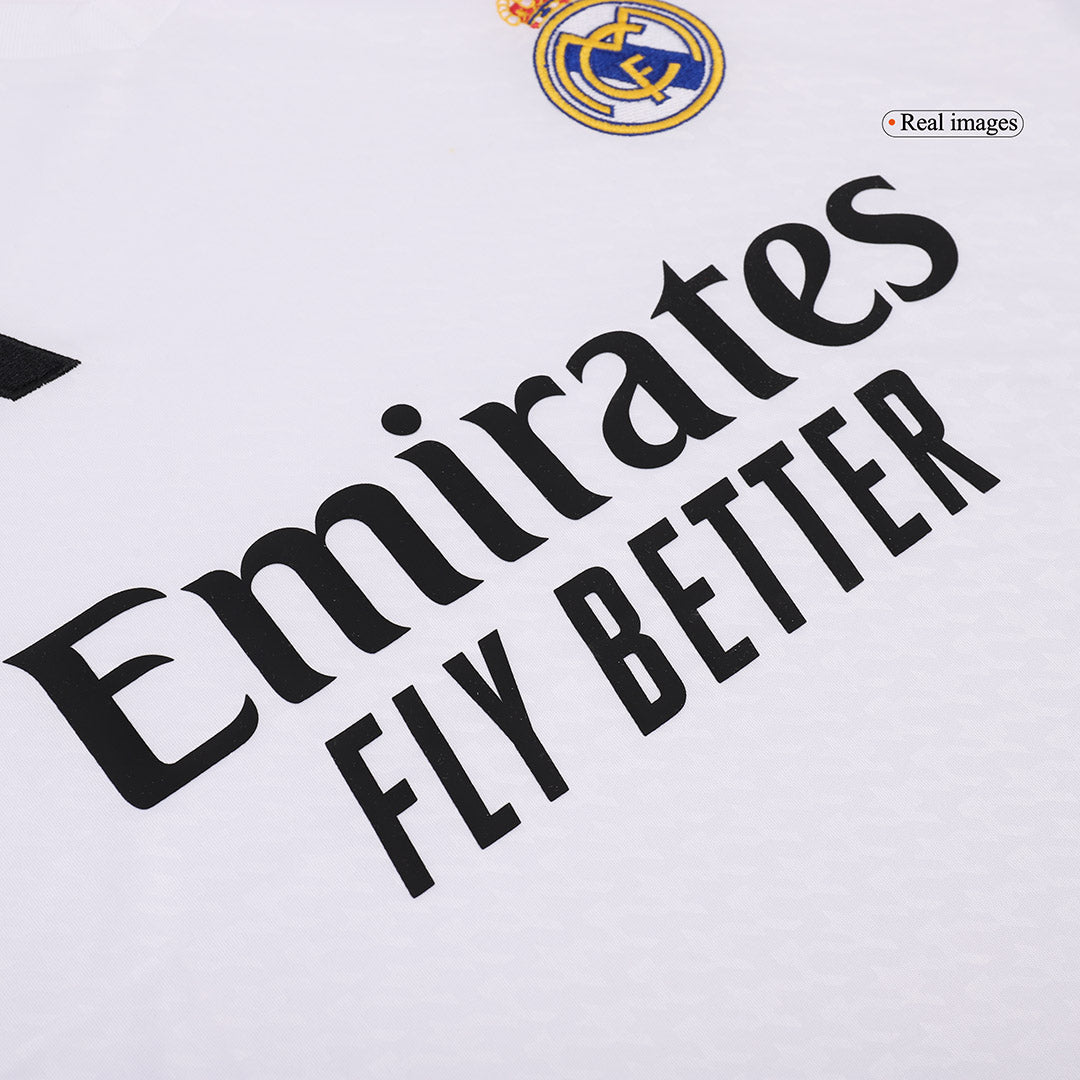 Kit de camiseta de fútbol local del Real Madrid (talla grande)