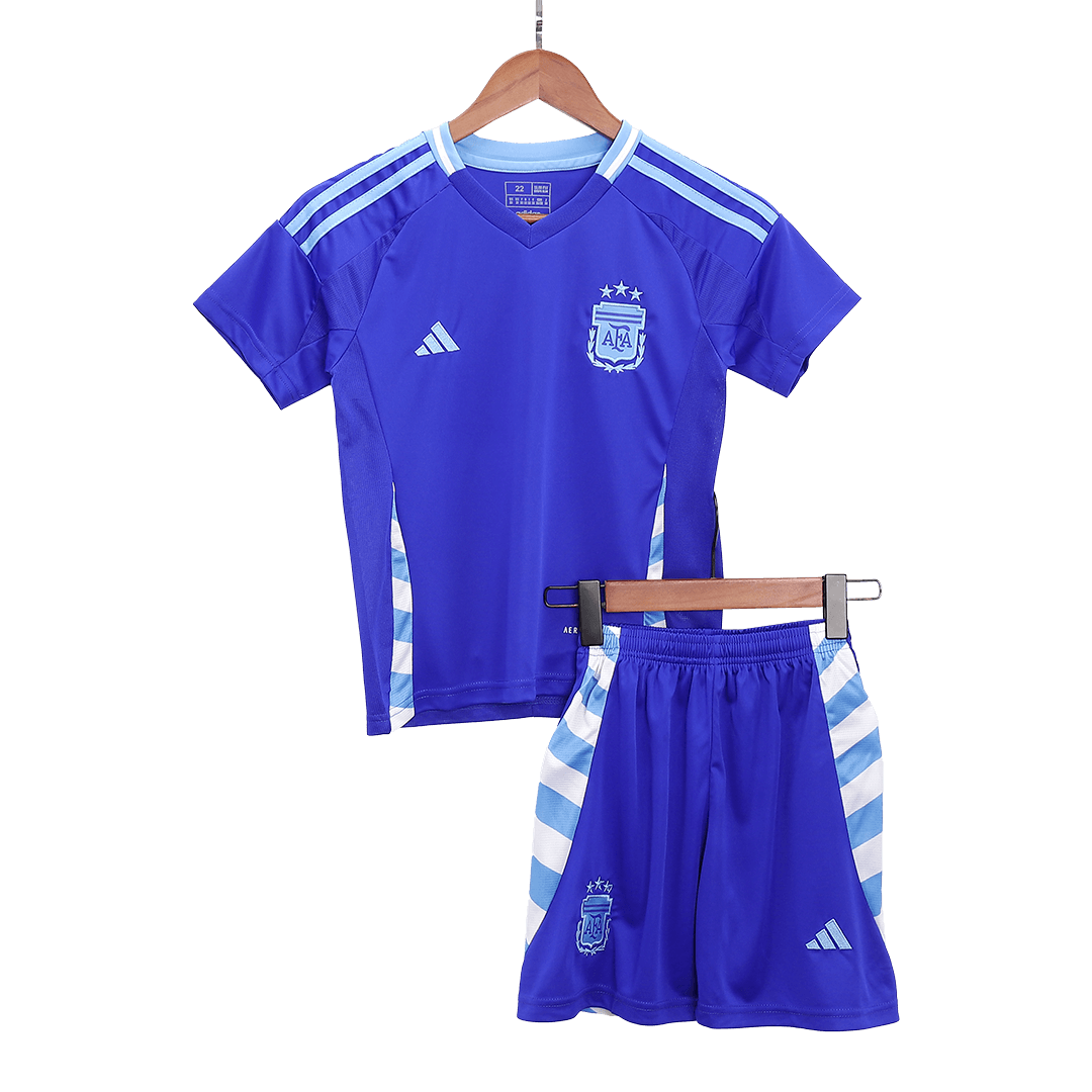 Kit de camiseta de visitante de Argentina para niños (camiseta, pantalón corto y medias) para la Copa América 2024
