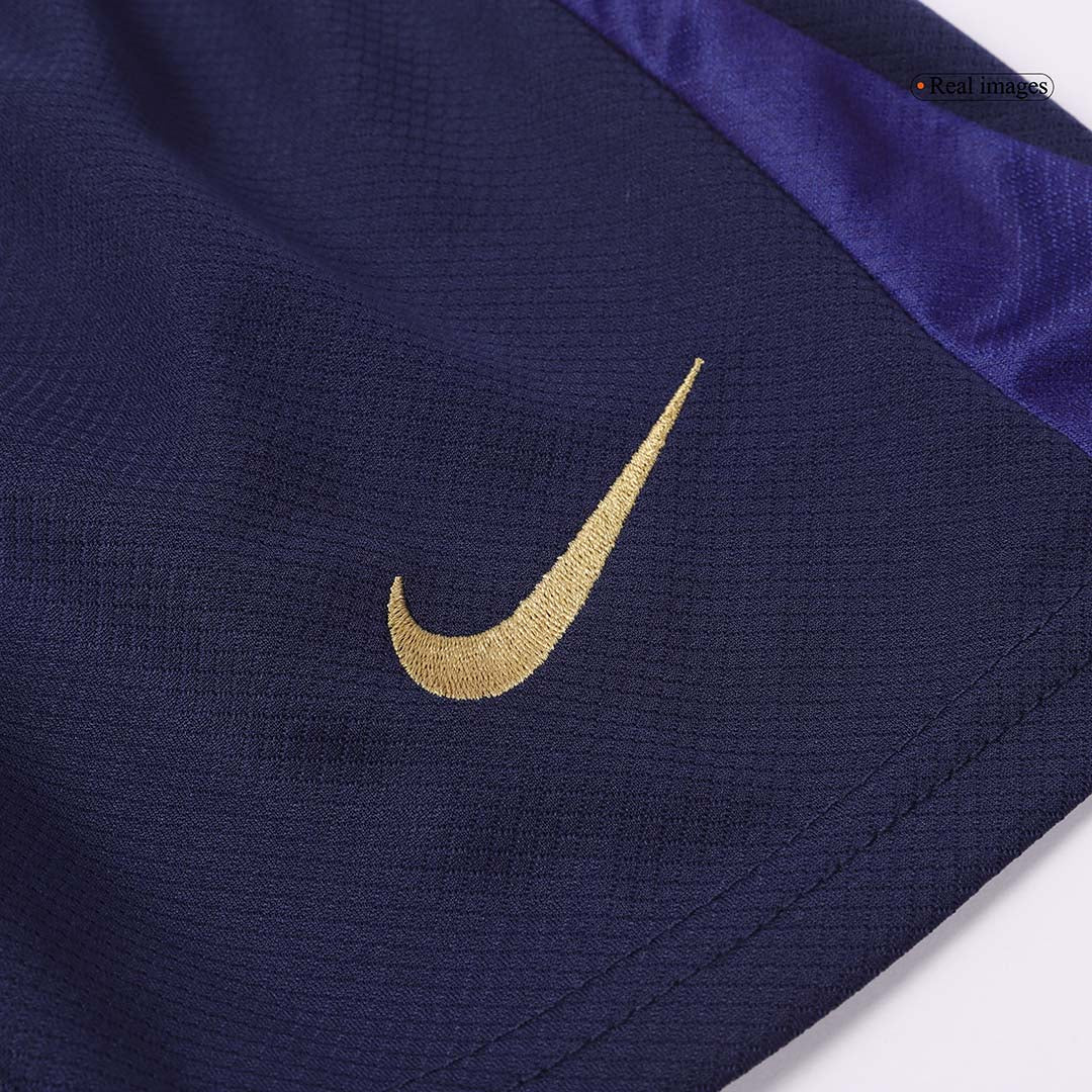 Kit de fútbol infantil del Barcelona (camiseta y pantalón corto) 2024/25 con el logotipo de Spotify sin texto