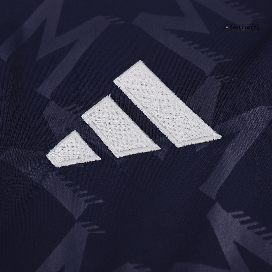 Camiseta de fútbol visitante del Manchester United 2024/25