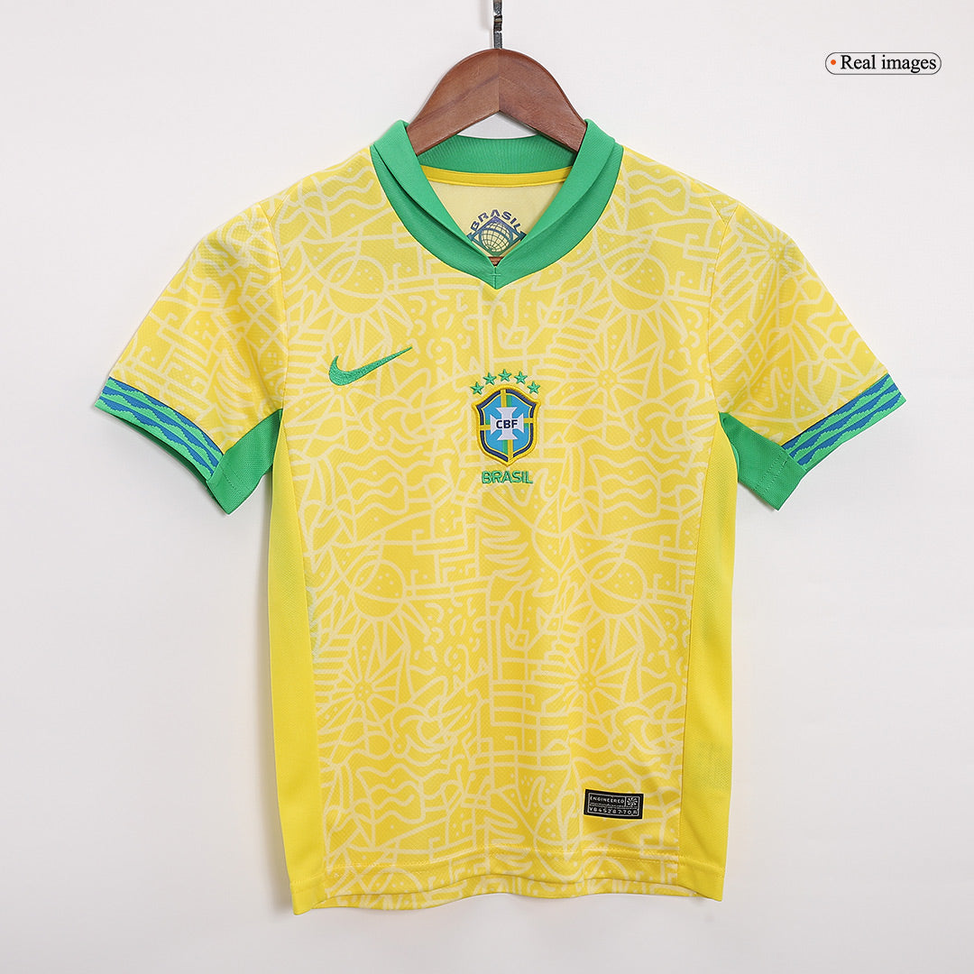 Kit de fútbol local de Brasil para niños (camiseta, pantalón corto y medias) Copa América 2024