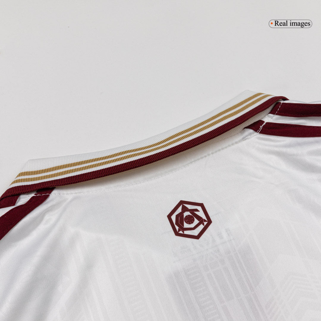 Kit de fútbol visitante del Arsenal para niños (Kit, pantalón corto y medias) 2025/26