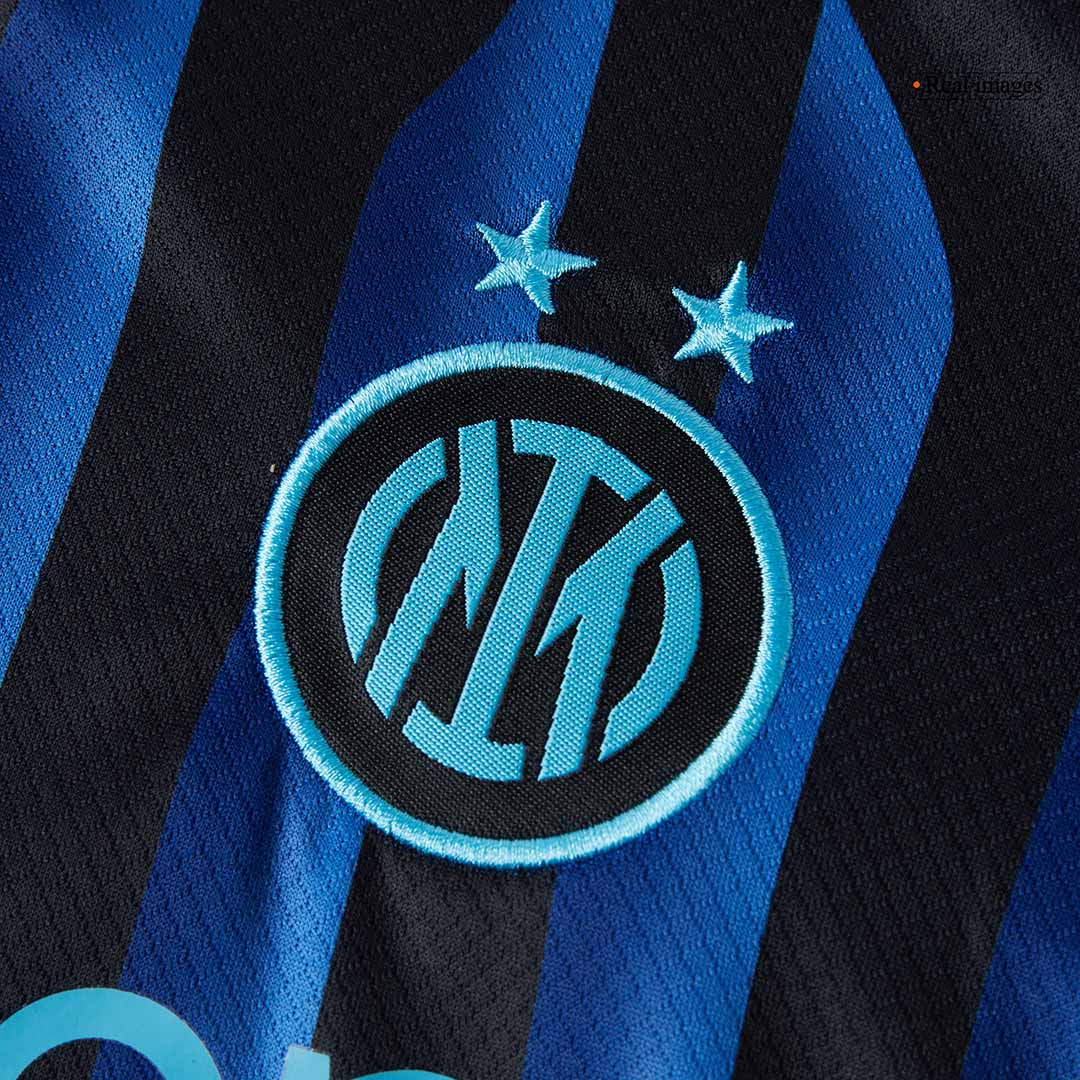 Kit de camiseta de fútbol local del Inter de Milán para niños (camiseta, pantalón corto y calcetines) 2025/26