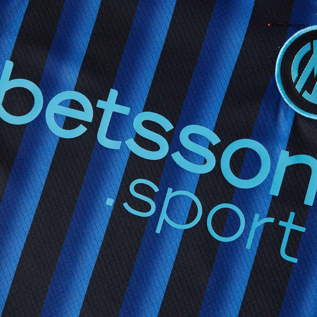 Kit de camiseta de fútbol local del Inter de Milán para niños (camiseta, pantalón corto y calcetines) 2025/26