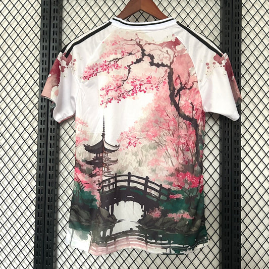 Camiseta rosa de estilo especial de anime japonés 2024-2025