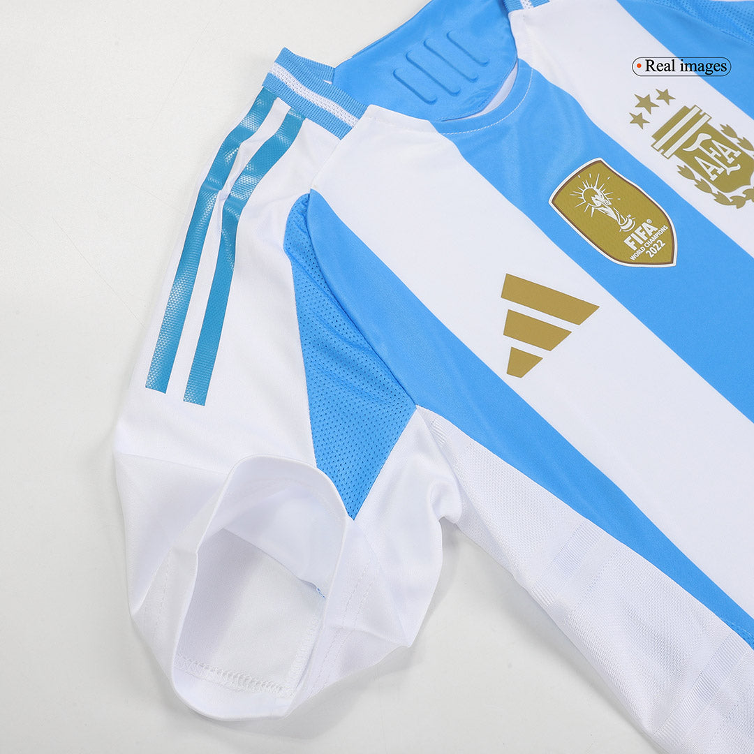 Camiseta de fútbol local auténtica de L. MARTÍNEZ #22 de Argentina Copa América 2024
