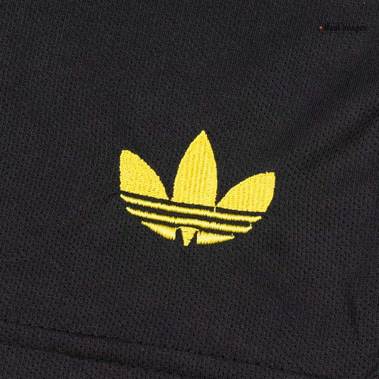 Kit de fútbol infantil de visitante del Manchester United (Kit, pantalón corto y calcetines) 2025/26