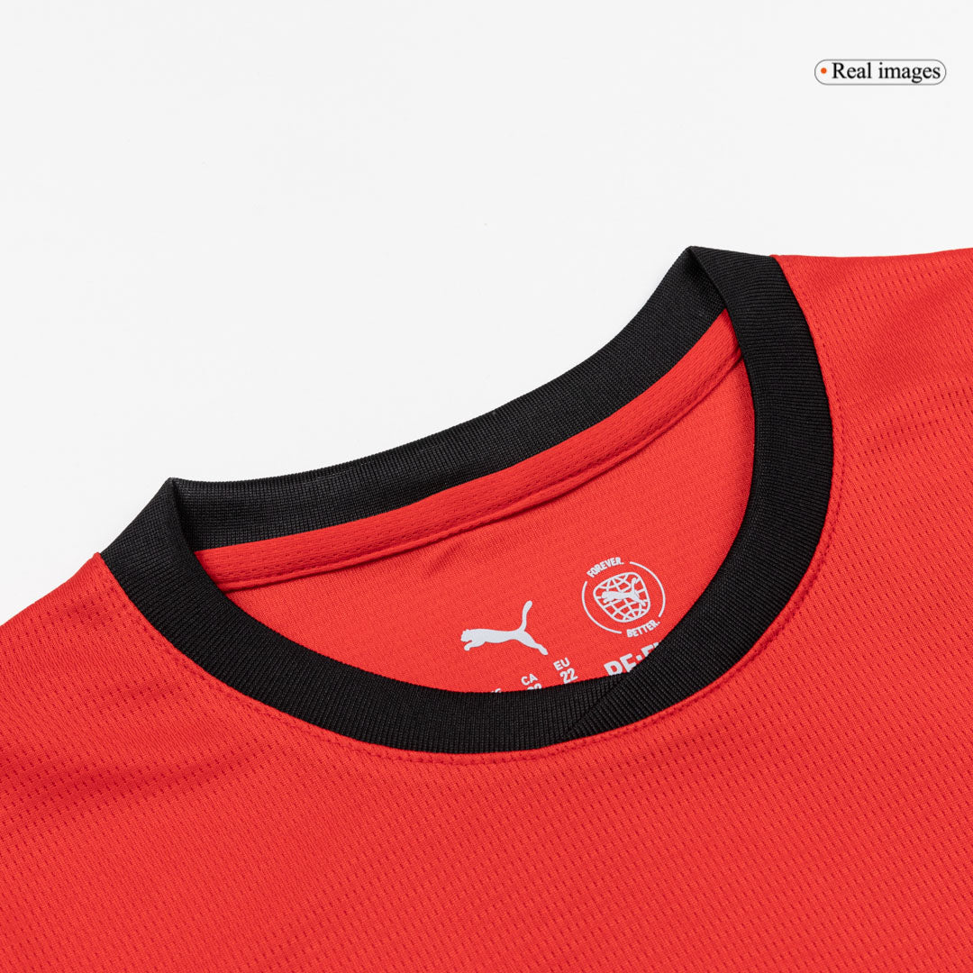 Equipación infantil de la selección de fútbol de Austria (camiseta + pantalón corto) para el Mundial de 2026, color rojo.