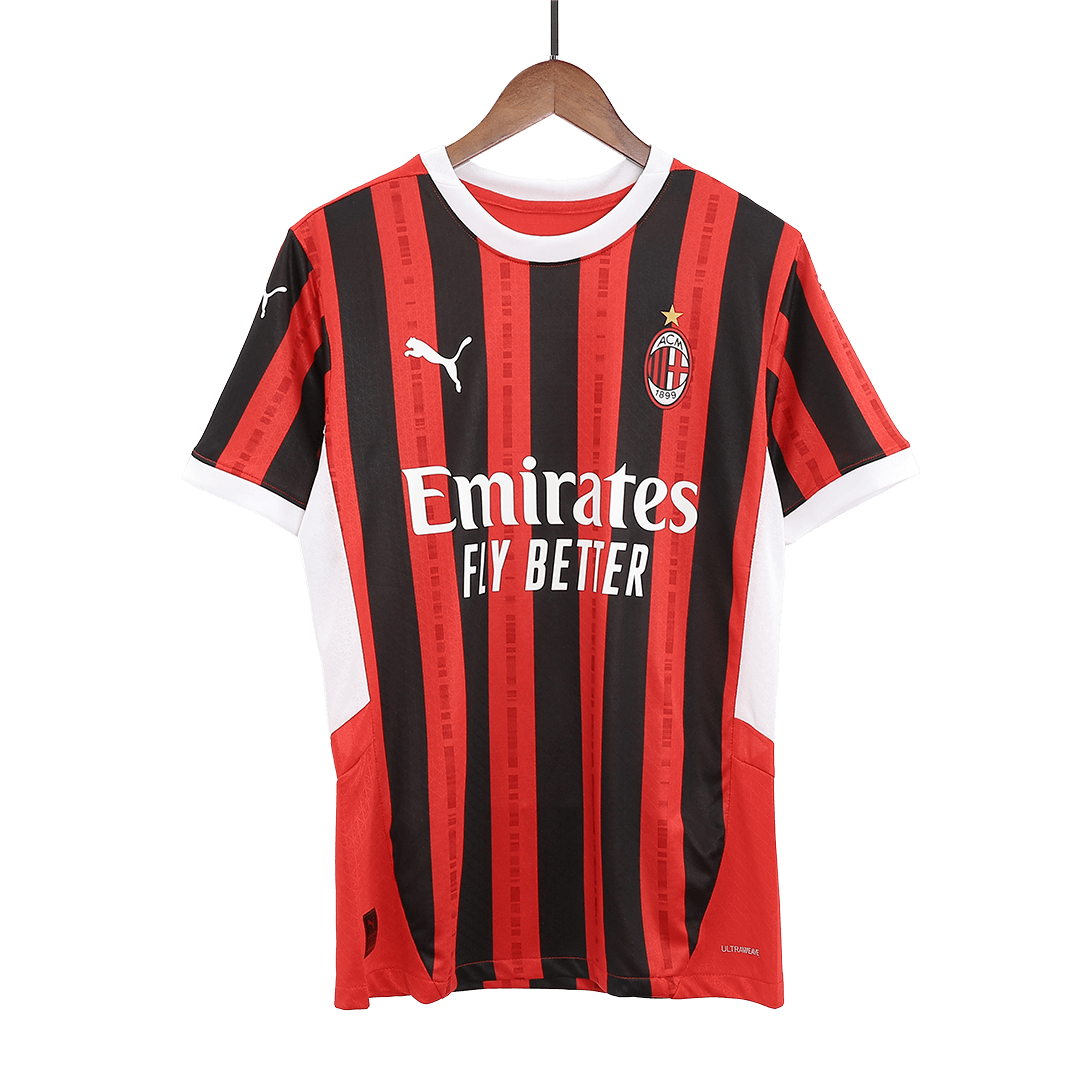 Camiseta de fútbol local auténtica del AC Milan 2024/25