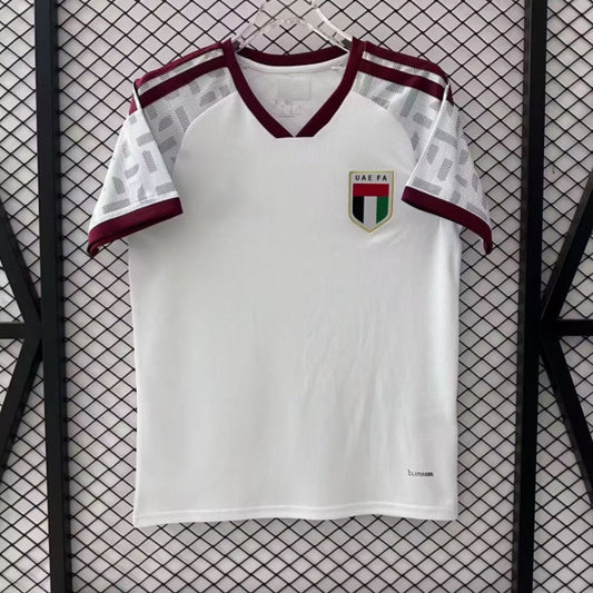 Camiseta local de los Emiratos Árabes Unidos