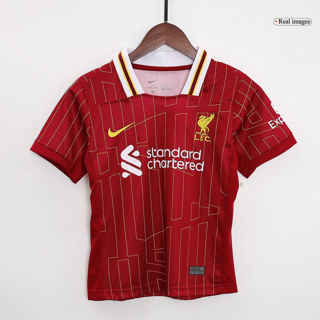 Kit infantil de local del Liverpool 2024/25 (camiseta, pantalón corto y medias)