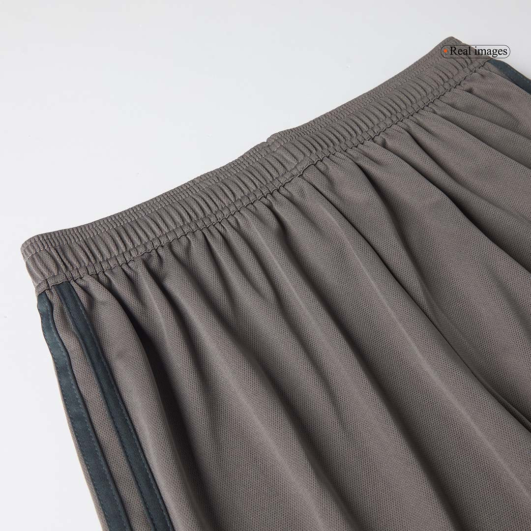 Pantalón cortos de la tercera equipación del Real Madrid