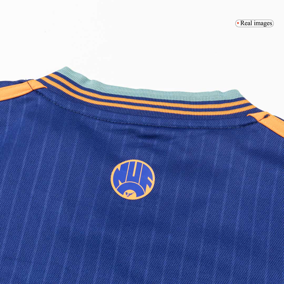 Kit de fútbol infantil de visitante del Newcastle United (Kit y pantalón corto) 2025/26