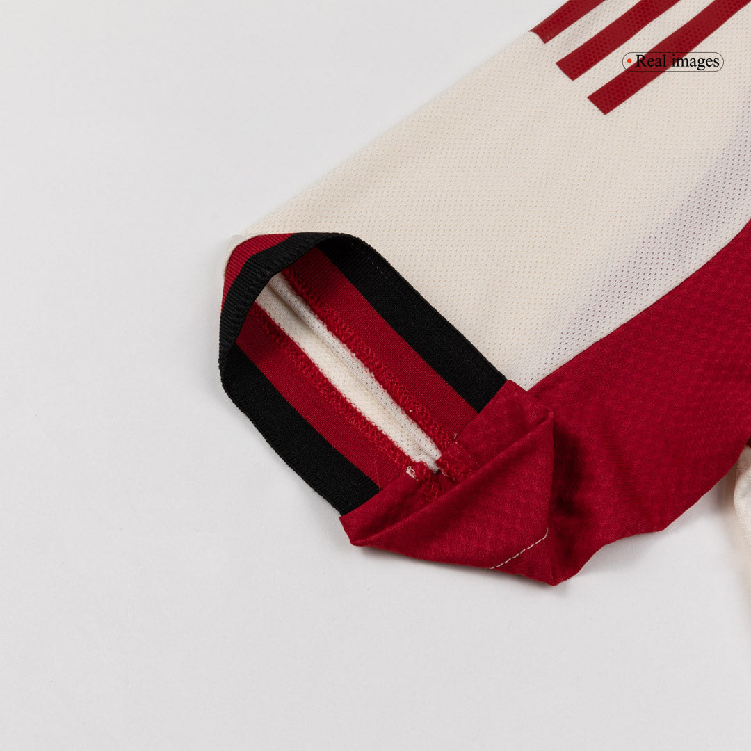 Camiseta de fútbol visitante auténtica del Liverpool 25/26 blanca