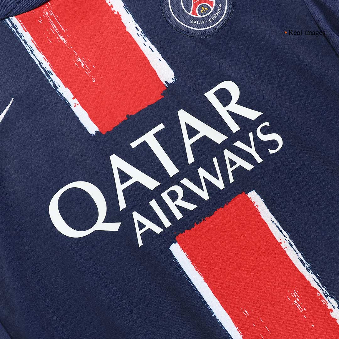 Kit de camiseta de fútbol local del PSG para niños (camiseta, pantalón corto y calcetines) 2024/25