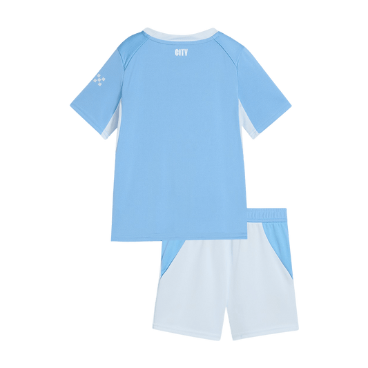 Conjunto infantil de camiseta y pantalón corto del Manchester City (temporada 2026/27) color azul.